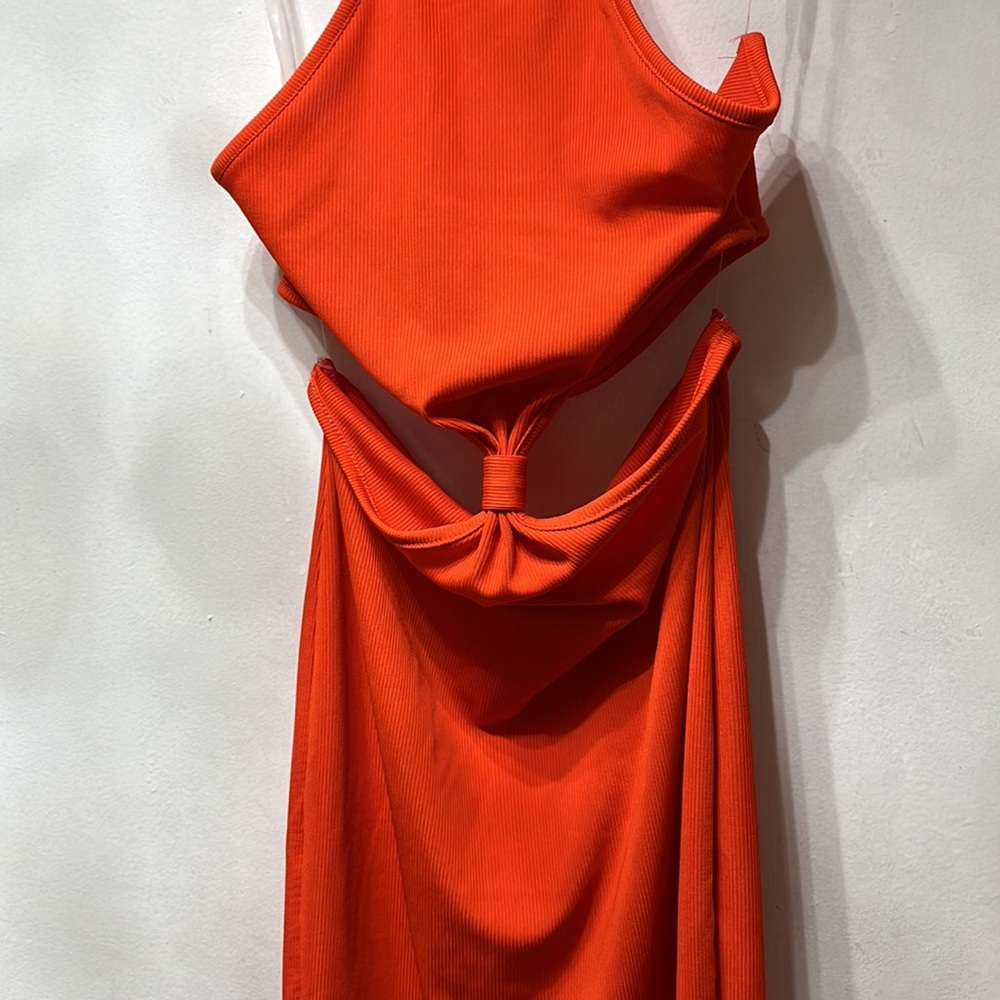Orange cutout dress - Picture 2 of 5